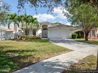 10821 NW 35th Pl, Sunrise, FL 33351