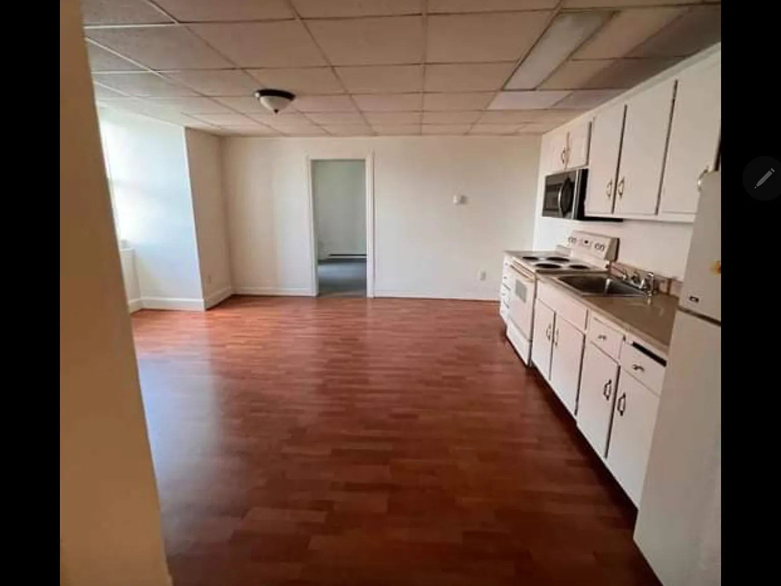 1 bed, 800 sqft, $950 — Photo 3