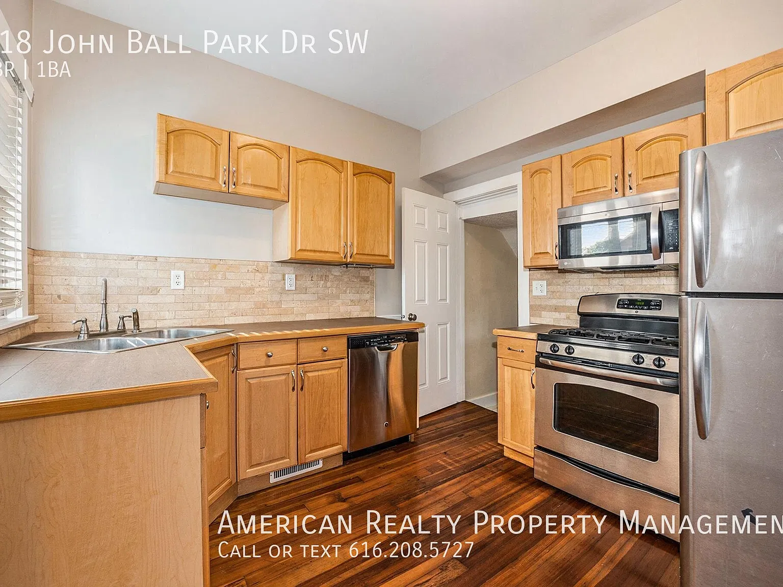 3 bed, 1100 sqft, $2,000 — Photo 3