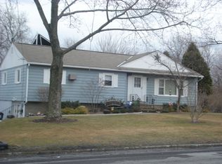 93 Monarch Dr, Newburgh, NY 12550