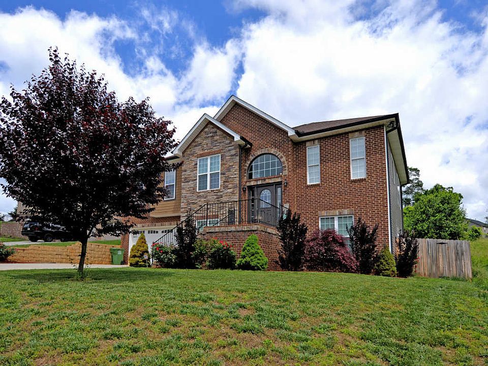 1st image of 6423 Hollow Oak Ln
