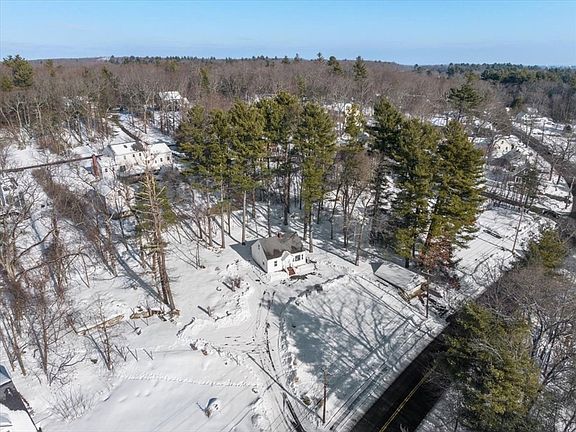 4th image of 94 Myrtle St