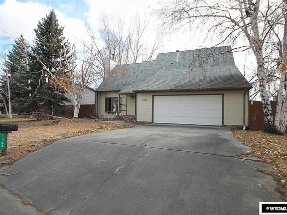 3rd image of 1303 E Forest Dr