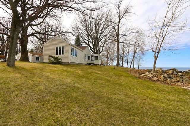 1st image of 3744 Rocky Shores Dr