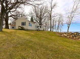 3744 Rocky Shores Dr, Sturgeon Bay, WI 54235