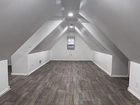 217 N F St — Photo 16