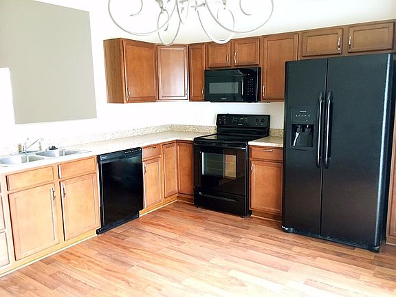 5th image of 2406 Fleming Dr