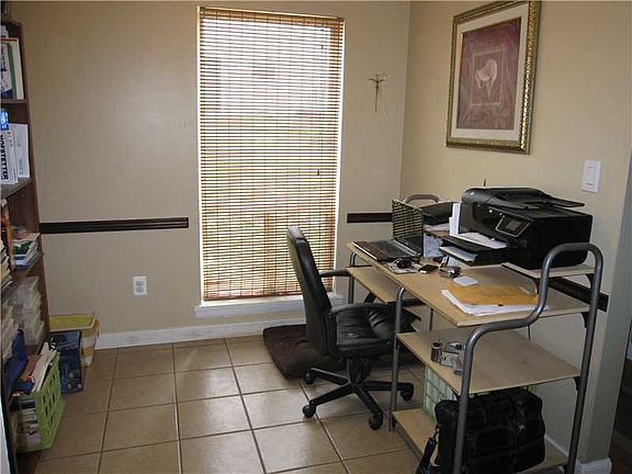 5th image of 111 College Park Dr #111