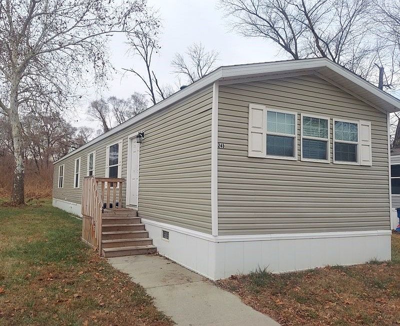 1st image of 245 Williamson St