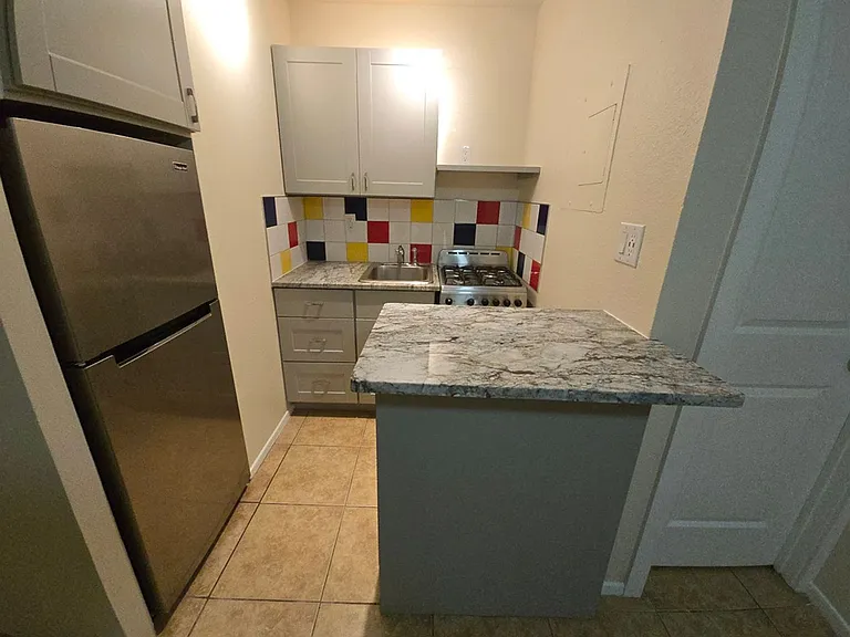 312 Vassar Dr SE — Photo 23