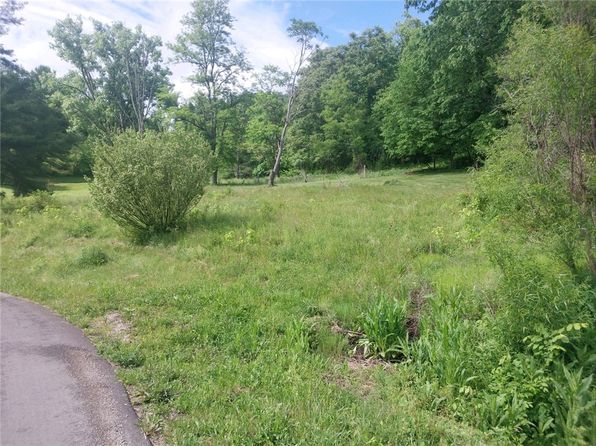 36 Fishpot Rd, Fredericktown, PA 15333