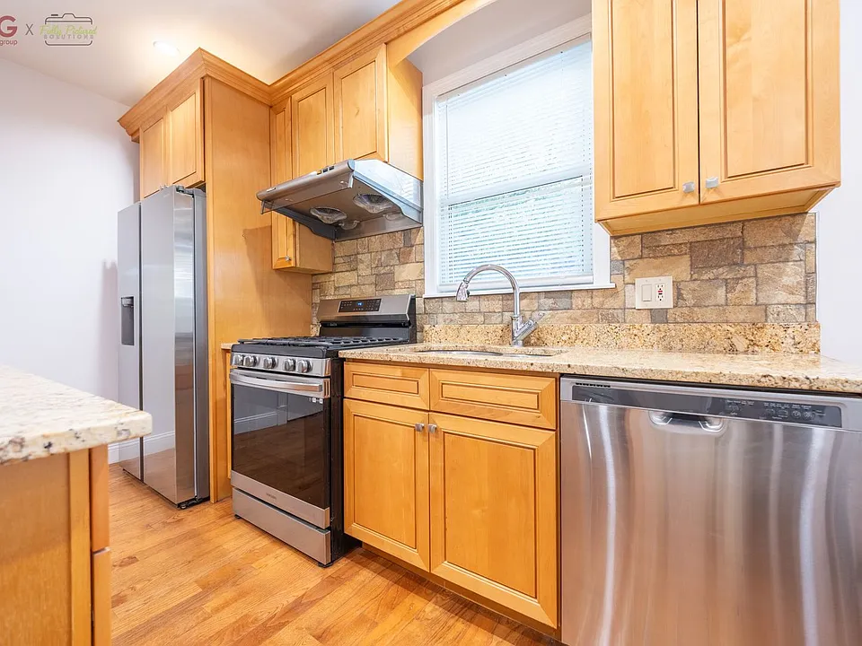 7 Alcott St #2