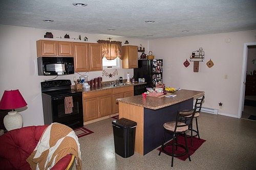 5th image of 121 Lough Ave