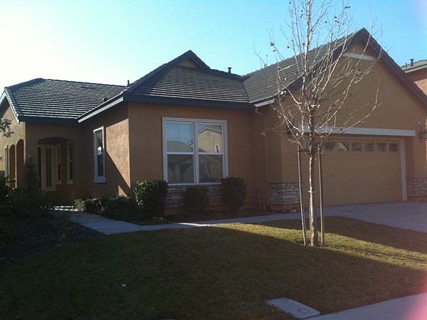 1st image of 2203 Newcastle Dr