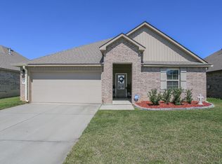 2219 S Savannah Lakes Dr, Lake Charles, LA 70607