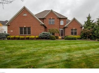 2479 Carrington St NW, North Canton, OH 44720