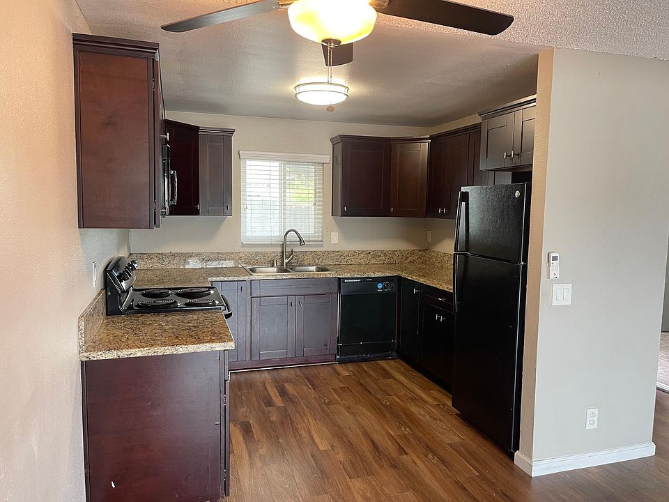1st image of 228 Las Flores Dr APT 13