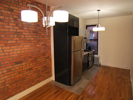Rented by Joel Weisz, LREB | media 1