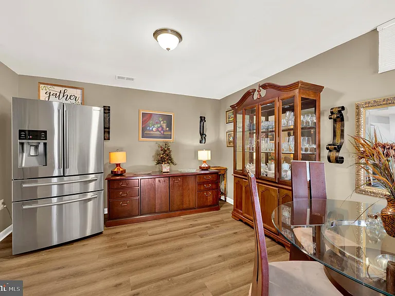 533 Rubens Cir — Photo 47