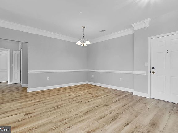 3rd image of 503 King Farm Blvd APT 306