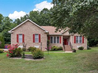 4706 Rieves Pond Dr, Chester, VA 23831