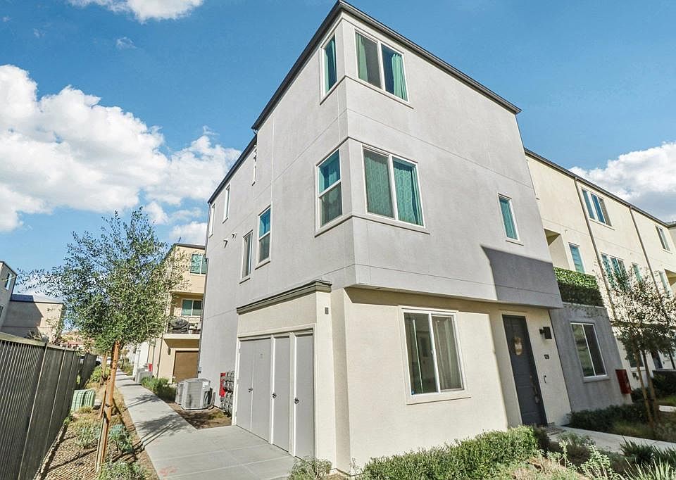 1st image of 1650 Waterside Dr #129