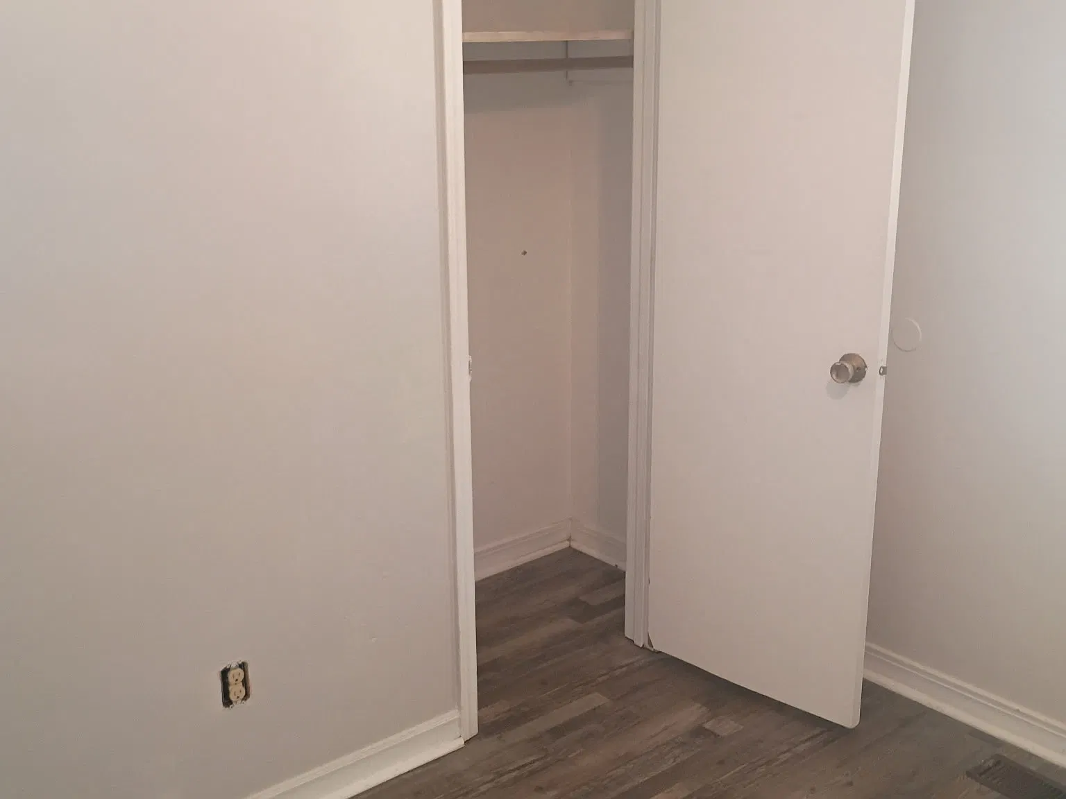 4 bed, 1400 sqft, $1,600 — Photo 3