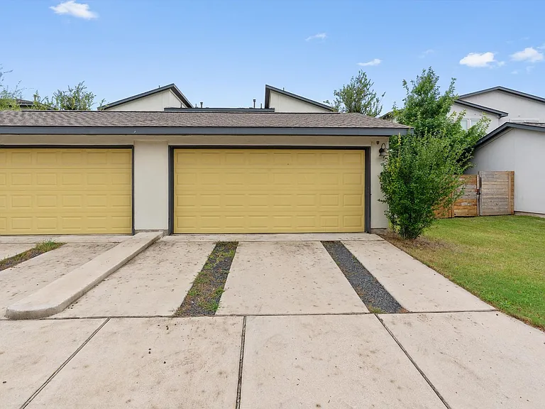 8809A Whitter Dr — Photo 26