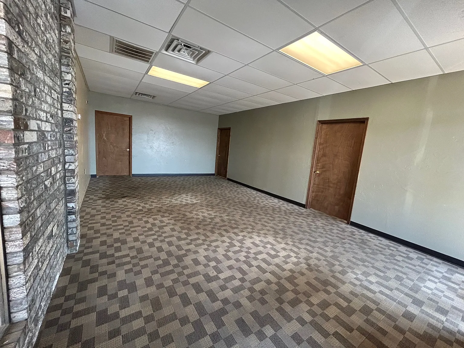 Office Rental - 1 — Photo 2