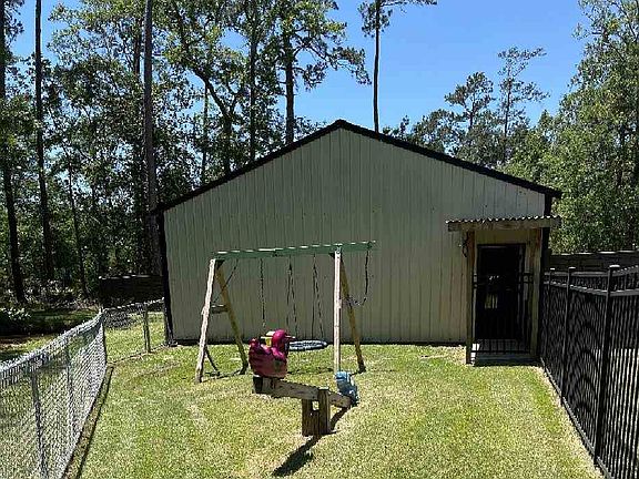 3rd image of 3555 Evangeline Dr