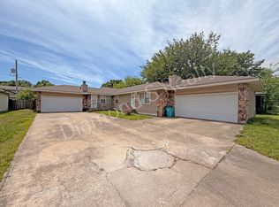 1006 W Edgewood St, Springfield, MO 65807