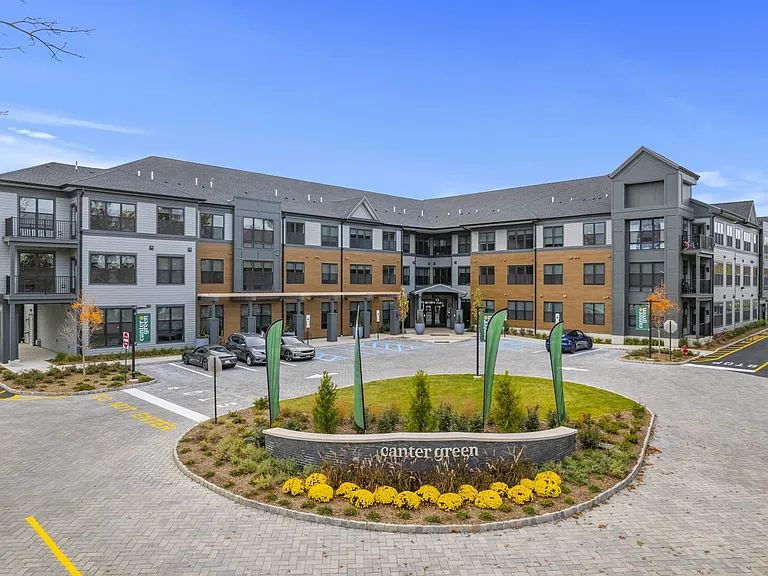 Canter Green — Photo 4