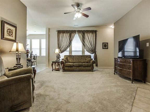 5th image of 524 Cranbrook Dr