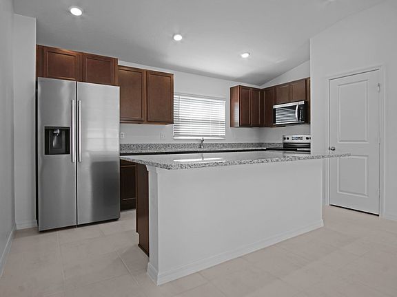 3rd image of 2906 Lavanda Dr