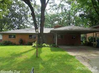 811 Ridgecrest Dr, Little Rock, AR 72205