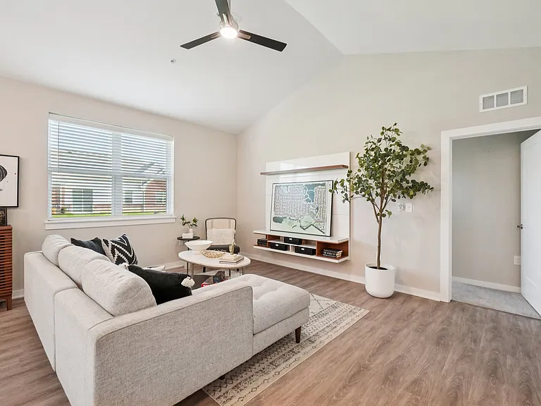 Filmore Place Apartments — Photo 40
