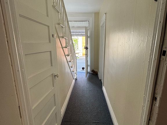 4th image of 316 4th St APT 1
