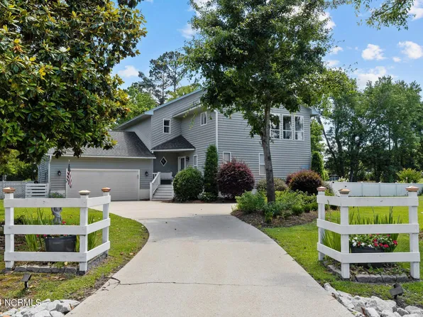 806 Lord Granville Drive, Morehead City, NC 28557