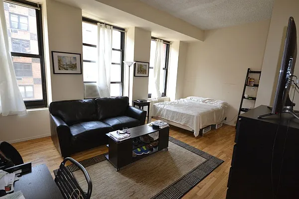 Rented by Bold New York | media 7
