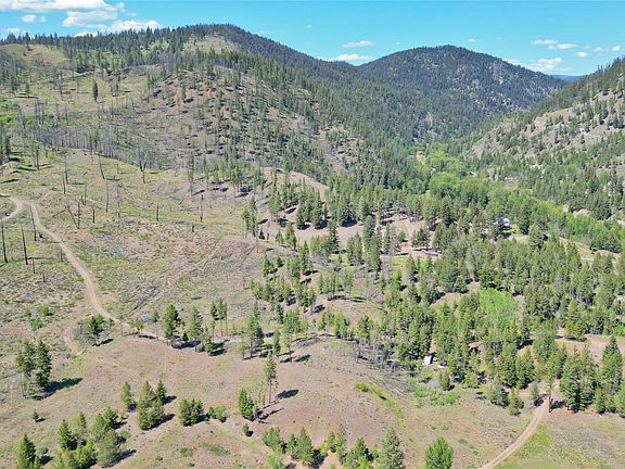 3rd image of 1398 Summers Creek Rd