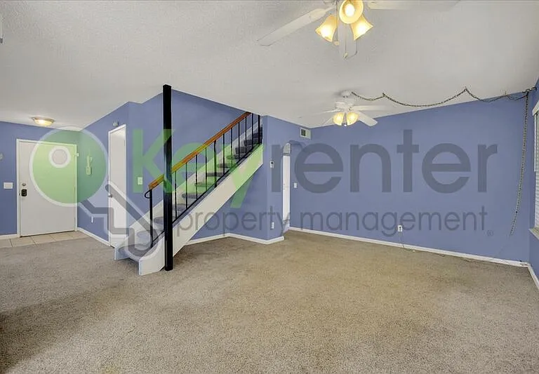 7005 Woodside Dr — Photo 7