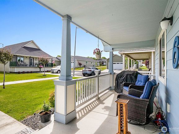 5th image of 123 9th Avenue #6