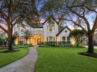 5682 Grand Floral Blvd, Houston, TX 77041