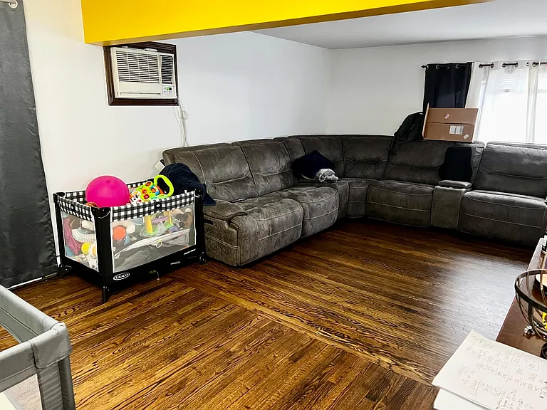 133 Washington St #1 — Photo 2