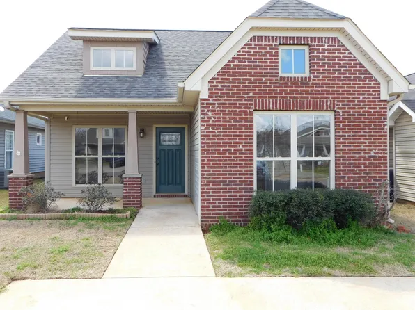 181 Creekstone Trl, Calera, AL 35040