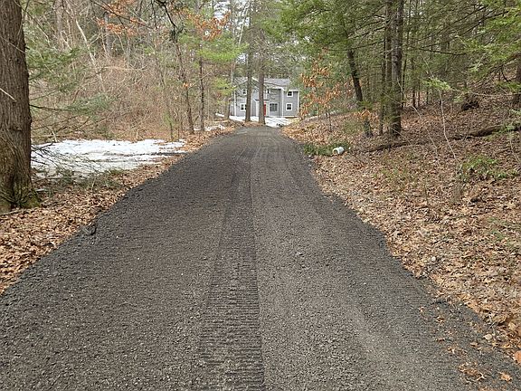 3rd image of 77R Old Stagecoach Road