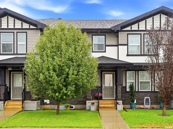 8008 Canola AVENUE, Regina, SK S4Y 0E7