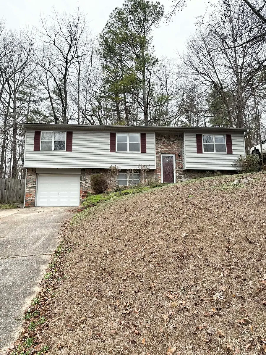 Building Photo - 6720 Ridgewood Dr