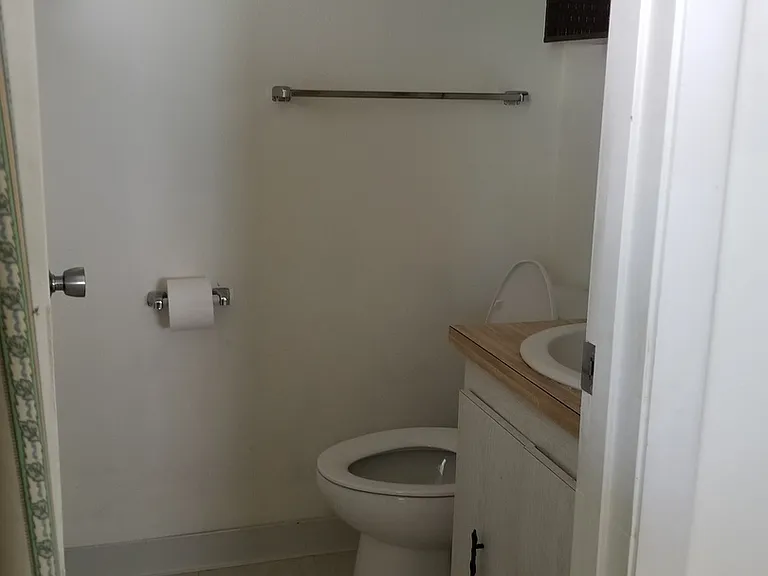 4248 Drummond Ave — Photo 11