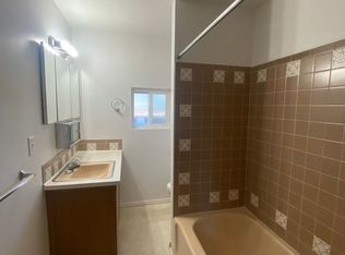 224 N 18th Ave, Yakima, WA 98902